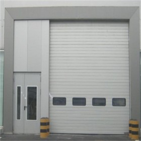 工業(yè)提升門廠家  滑升門 成都工業(yè)提升門批發(fā)價(jià)格 量大從優(yōu)