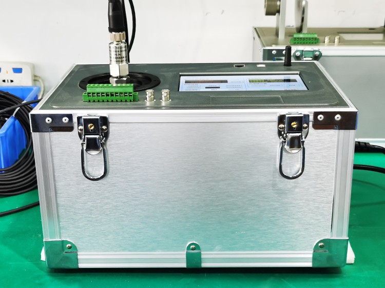 振動(dòng)校驗(yàn)臺(tái)-2