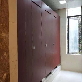 公共衛(wèi)生間隔斷 廁所隔板 抗倍特板廁所隔斷  廠家直供 量大從優(yōu)