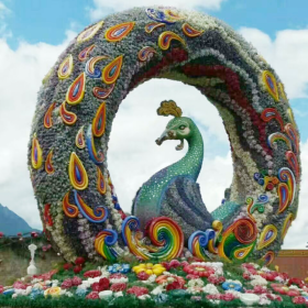 大型戶外仿真園林景觀綠雕工藝品元宵春節(jié)市政廣場(chǎng)廠家定制草雕