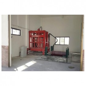 側(cè)移式垂直壓縮垃圾中轉(zhuǎn)站