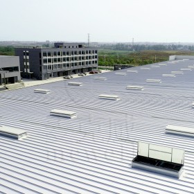 重慶廠房電動(dòng)采光排煙天窗 無釘無膠 麥克通威廠家直銷