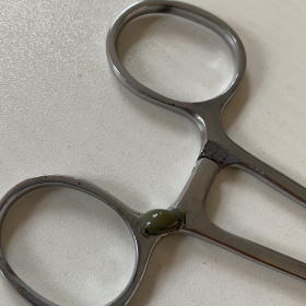 RFID超高頻工具管理標簽 手術(shù)器械管理標簽 小尺寸耐高溫標簽 嵌入式抗金屬標簽 SS2.1