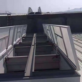 廠家直銷電動(dòng)開(kāi)啟窗 平移開(kāi)啟窗排煙窗 屋頂通風(fēng)