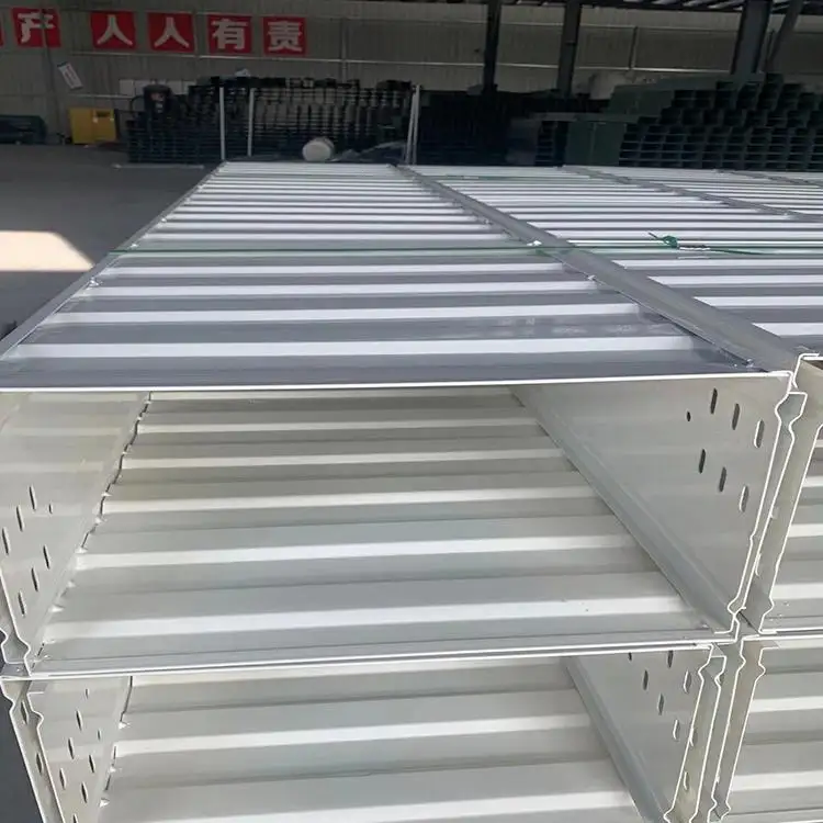 仁盛和梯級(jí)式電纜橋架定制 電纜托架 防腐耐用