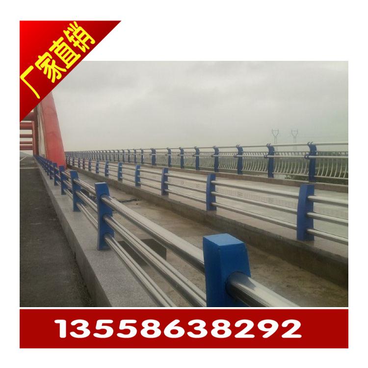 四川人行道欄桿立柱 鍍鋅噴塑鋼板立柱 道路隔離帶護(hù)欄