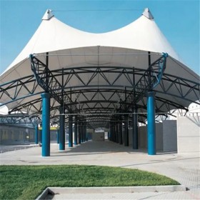 設計安裝工業(yè)膜結構 專業(yè)工業(yè)膜結構定制  耐腐蝕性強 遮陽擋雨