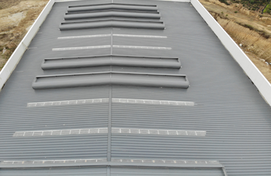 屋頂通風器安裝在鋼結(jié)構(gòu)廠房上的必要性_四川萊奧