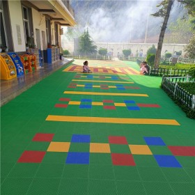 硅PU場材料 綠色環(huán)保 校園羽毛球場地施工 室外硅PU球場材料 硅PU籃球場 硅PU球場