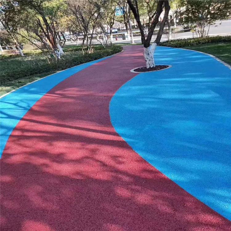 阿巴商家讓利彩色透水混凝土，壓印混凝土，透水混凝土等鉅惠連連