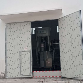 工廠庫(kù)房視用工業(yè)平開(kāi)門(mén)四川成都鋼制聚氨酯不銹鋼工業(yè)平移門(mén)保溫門(mén)電動(dòng)手動(dòng)廠家批發(fā)測(cè)量一件也批發(fā)