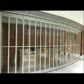 廠家直接商鋪鋁合金水晶折疊門側(cè)向弧形水晶卷簾門四川依錦門業(yè)廠家批發(fā)免費(fèi)測(cè)量