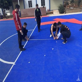 勝飛康體網(wǎng)球場(chǎng)翻新 籃球場(chǎng)翻新 運(yùn)動(dòng)場(chǎng)改造 塑膠籃球場(chǎng)設(shè)計(jì)施工籃球運(yùn)動(dòng)場(chǎng)地改造施工