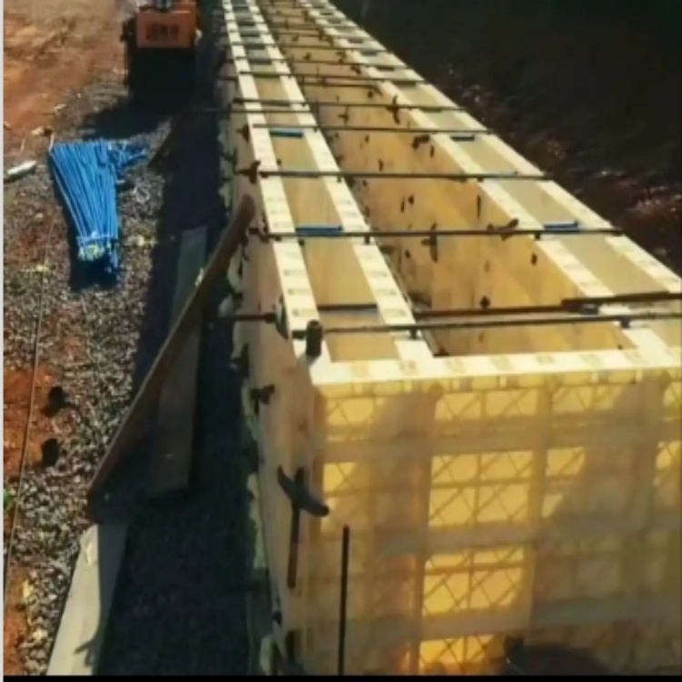 現(xiàn)澆水溝塑料模板 抗滑樁擋土墻模板 鑄造性好 源頭廠家