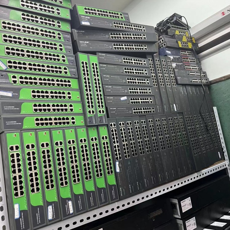 成都二手監(jiān)控設(shè)備回收?？荡笕A攝像頭 監(jiān)控套裝回收華為華三普聯(lián)交換機(jī)