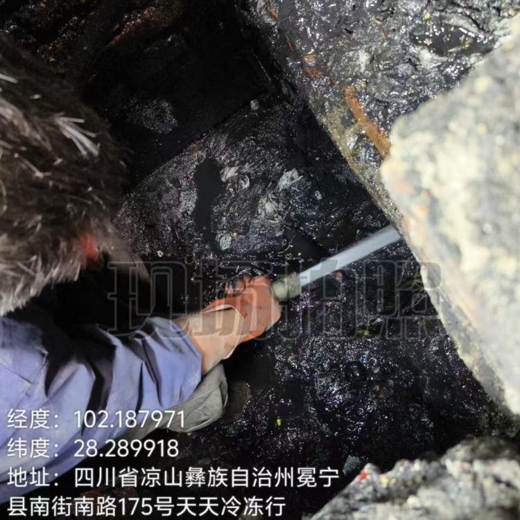 市政排水溝清理 排水溝清淤 隨叫隨到 專業(yè)高效服務(wù)