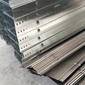 綿陽(yáng)鍍鋅橋架廠家批發(fā)，大跨距橋架廠家直銷，量大從優(yōu)，專業(yè)售后