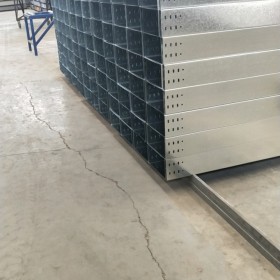 大跨距橋架  成都大跨距橋架廠家直銷 優(yōu)質(zhì)橋架 長(zhǎng)度定制