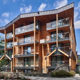 膠合木建筑 廠家定制膠合木結(jié)構(gòu) 批發(fā)弧形膠合木 大型膠合木梁柱