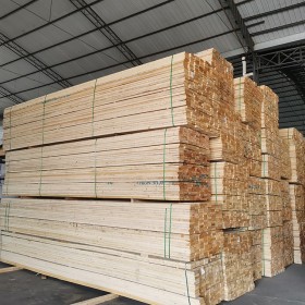 批發(fā)SF級(jí)進(jìn)口云杉 批發(fā)烘干材料 新弘瑞森廠家供應(yīng)