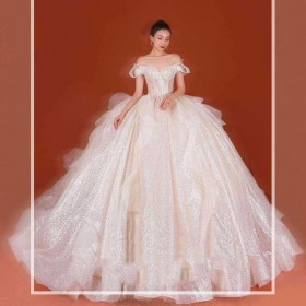 成都定制婚紗 一套婚紗的價格 婚紗排行榜 婚紗一般價格 租賃婚紗大概價格 婚紗租賃 婚紗出租 成都婚紗定制 婚紗價格 婚紗工作室