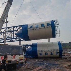 現(xiàn)貨供應(yīng)水泥罐 攪拌站用水泥倉 圓柱水泥罐 可定制大型水泥倉 整體式水泥倉