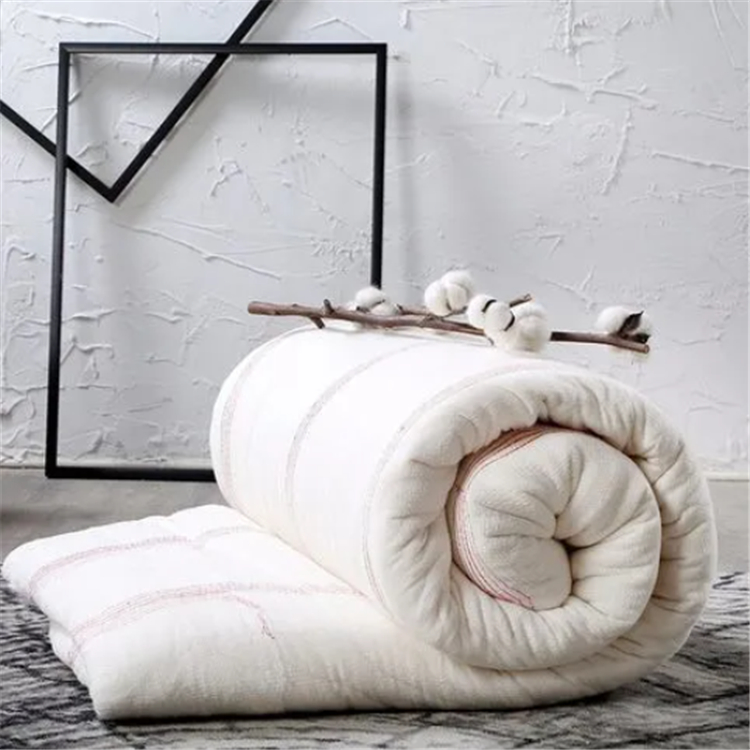 學校床上用品專業(yè)生產(chǎn)棉被子棉絮棉胎  員工宿舍床品加工