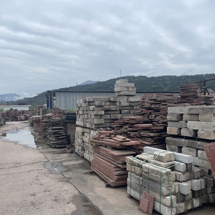 中國紅石材廠家 楓葉紅光面 貴妃紅 荔枝面加工 火燒板定制