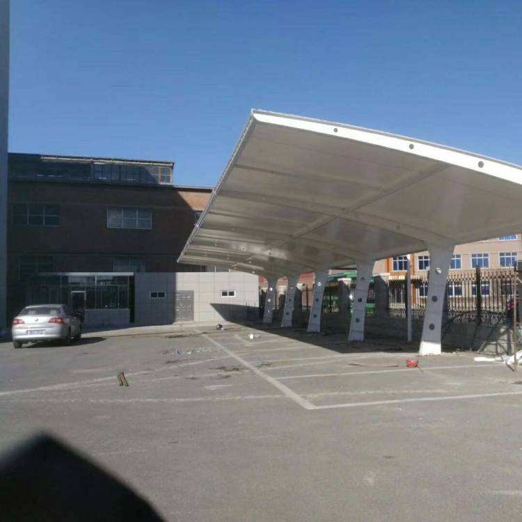 斜拉桿膜結(jié)構(gòu)汽車雨蓬 充電樁棚子 小區(qū)轎車停車篷-瑩菥