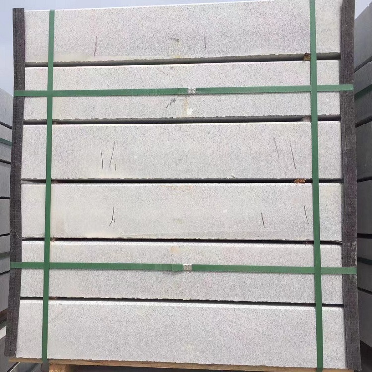 仿石路沿石定制 pc仿石路緣石 西興鑫現(xiàn)貨出售