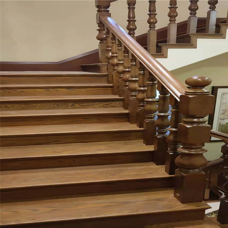 四川紅橡樓梯價(jià)格 專業(yè)直銷 別墅整套實(shí)木樓梯 家用樓梯