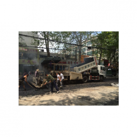 昆明市普洱市透水混凝土  彩色透水混凝土  海綿城市 壓?；炷?彩色透水混凝土如何施工 裝飾混凝土 量大從優(yōu) 免費送貨到工地