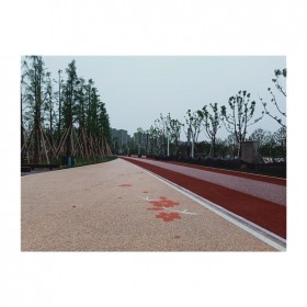 四川省宜賓市彩色生態(tài)透水混凝土  四川省涼山自治州彩色透水混凝土道路 透水混凝土施工價(jià)格 彩色透水混凝土材料生產(chǎn)廠家   壓?；炷敛牧蠌S家