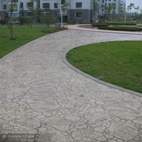 西安市 彩色透水混凝土壓膜 藝術(shù)壓花地坪材料 水泥壓印材料 生產(chǎn)廠家直銷(xiāo)