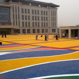 彩色整體透水路面 透水混凝土 生態(tài)透水地坪 彩色透水混凝土路面的材料