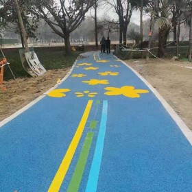 臨滄市 廣場(chǎng)彩色透水混凝土 混凝土透水地坪 生態(tài)透水砼 量大送貨到工地免費(fèi)到地指導(dǎo)