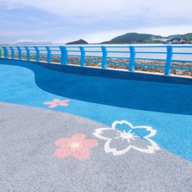 濟南市 露骨彩色透水混凝土 小區(qū)彩色混凝土 生態(tài)透水地坪 專業(yè)材料生產(chǎn)廠家