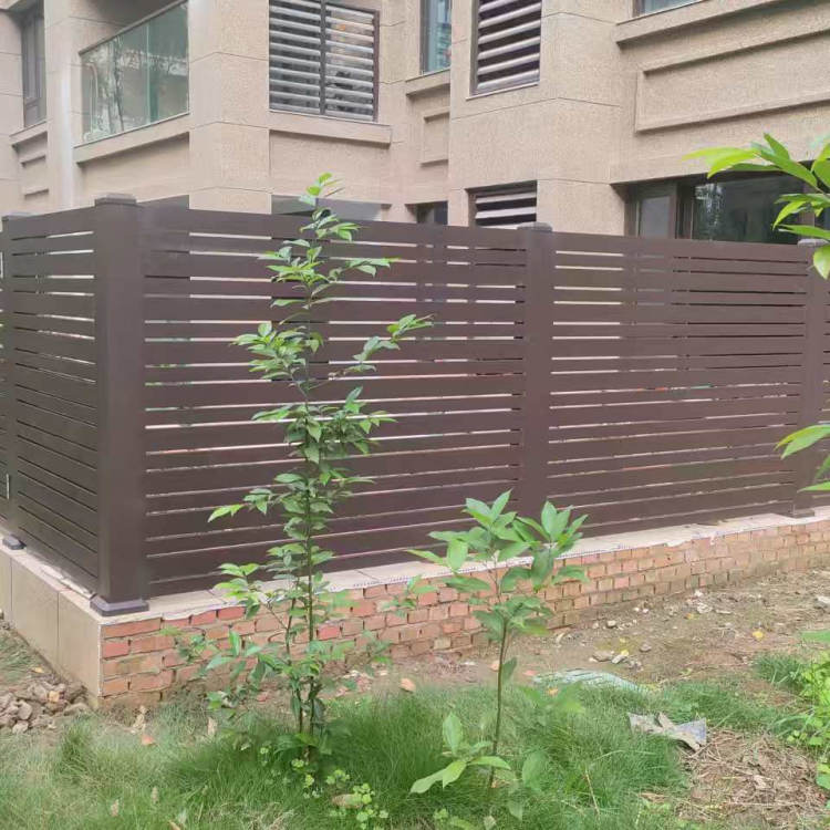 鋁合金護(hù)欄 交通設(shè)施隔離 來(lái)圖定制 加厚防撞 小區(qū)護(hù)欄