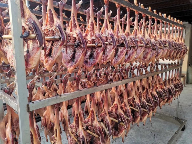 板鴨冷風(fēng)干燥機(jī)