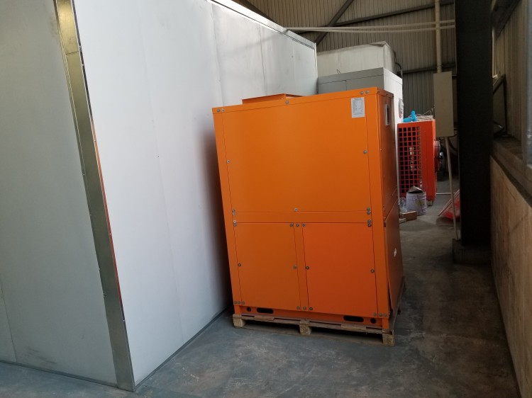 空氣能熱泵烘房